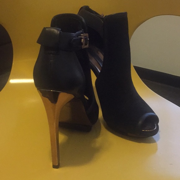 BCBG suede open toe bootie - Picture 2 of 3